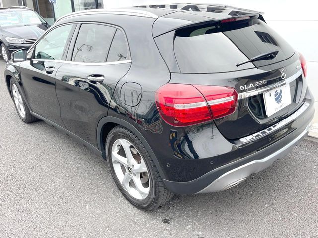 MERCEDES BENZ GLA class