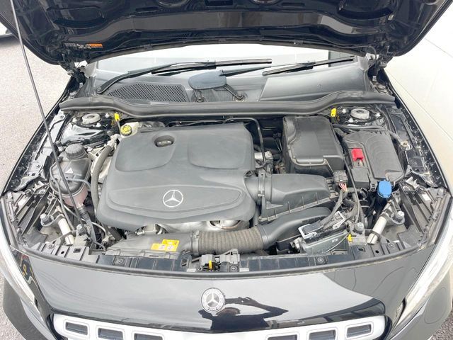 MERCEDES BENZ GLA class