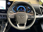 VOXY HYBRID