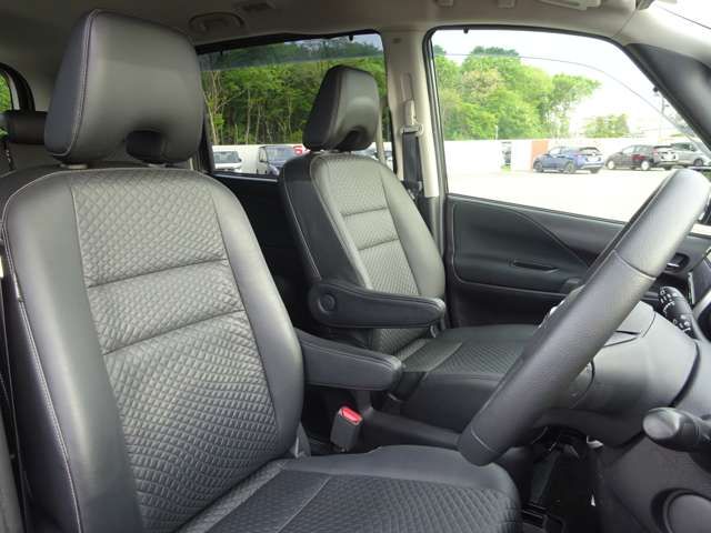 SERENA S-HYBRID 4WD
