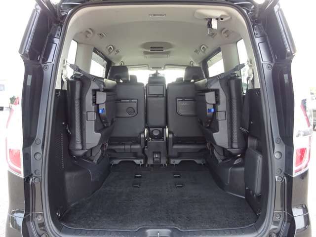 SERENA S-HYBRID 4WD