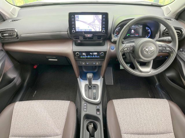 YARIS CROSS HYBRID