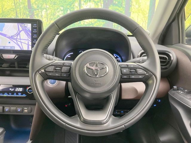 YARIS CROSS HYBRID