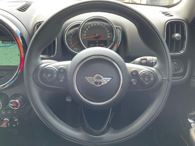 BMW MINI COOPER D CROSSOVER