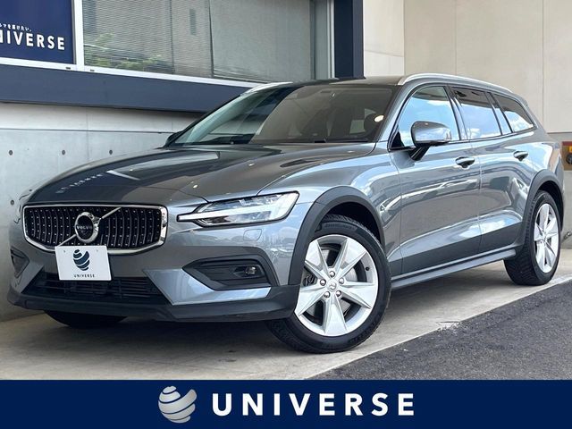 VOLVO V60 CROSS COUNTRY