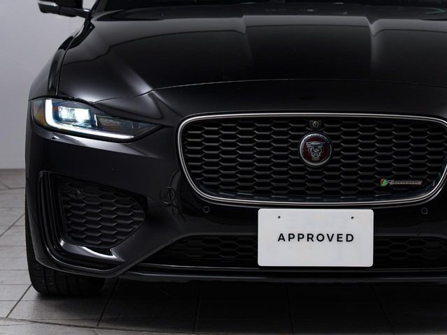 JAGUAR XEseries