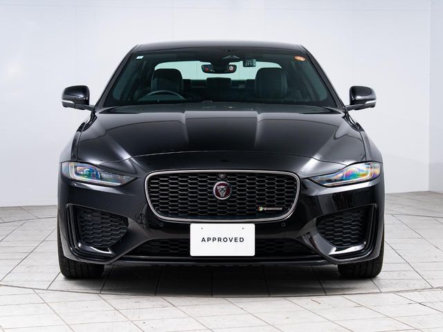JAGUAR XEseries