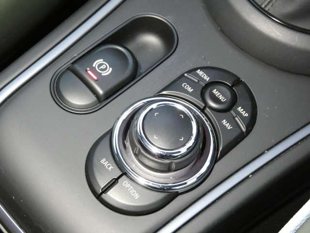 MINI COOPER D CROSSOVER