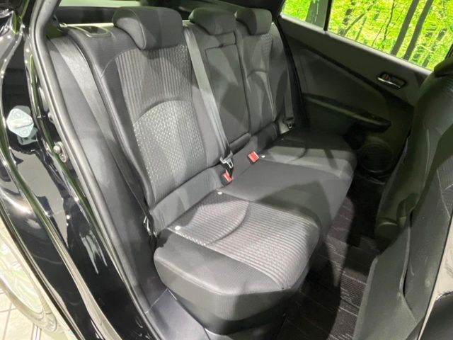 PRIUS 4WD