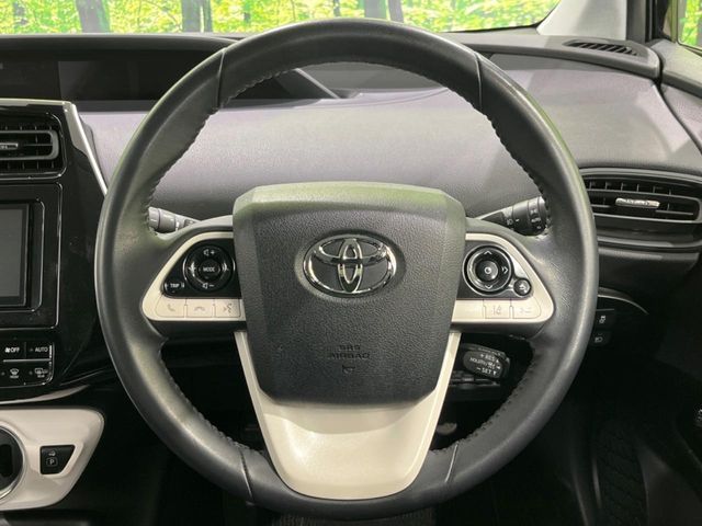 PRIUS 4WD