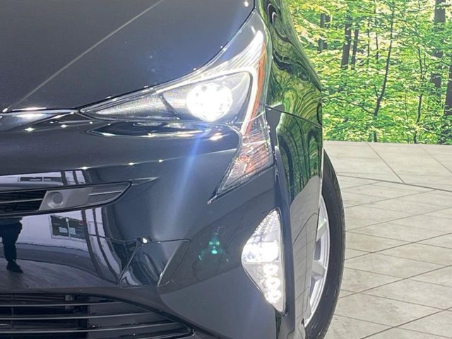 PRIUS 4WD