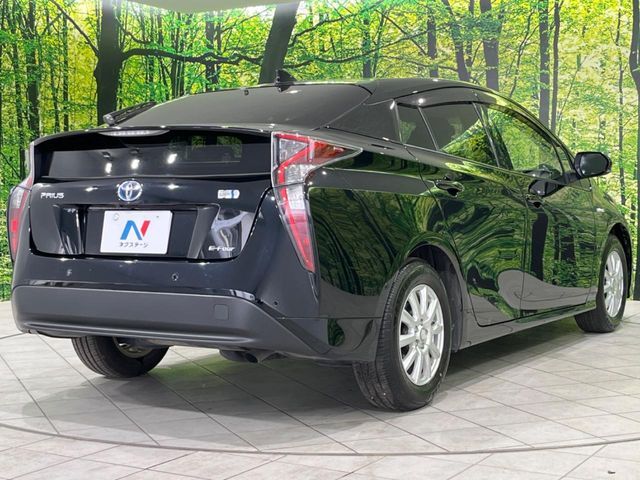PRIUS 4WD