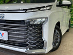 VOXY HYBRID