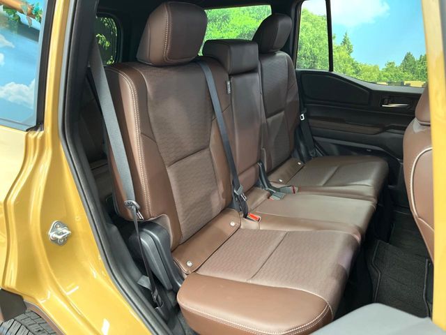 LANDCRUISER 250
