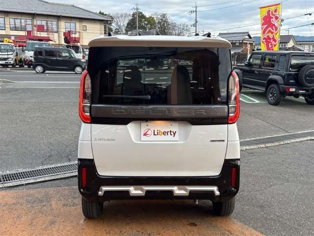 DELICA MINI