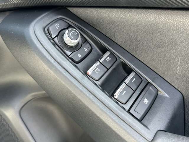CROSSTREK