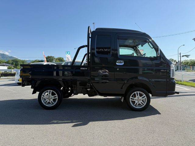 Super CARRY truck 4WD