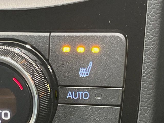 CROWN sedan hybrid 4WD