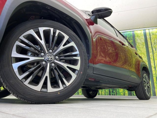 YARIS CROSS HYBRID