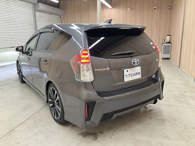 PRIUS Alpha