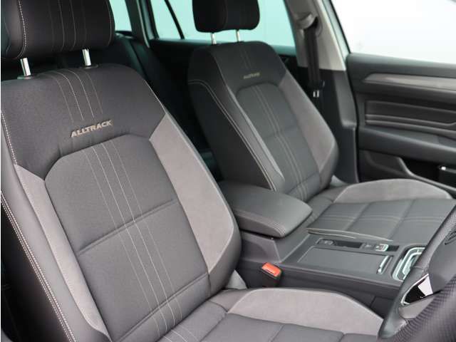 VOLKSWAGEN PASSAT Alltrack