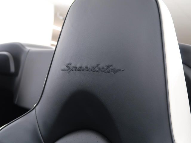 PORSCHE 911 SPEEDSTAR