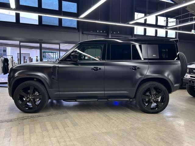 ROVER DEFENDER