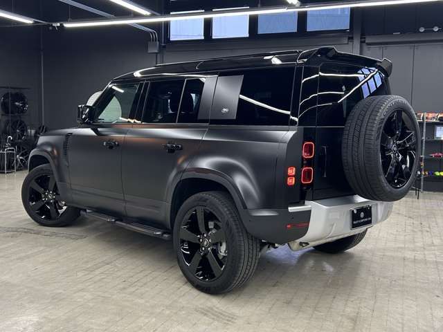 ROVER DEFENDER