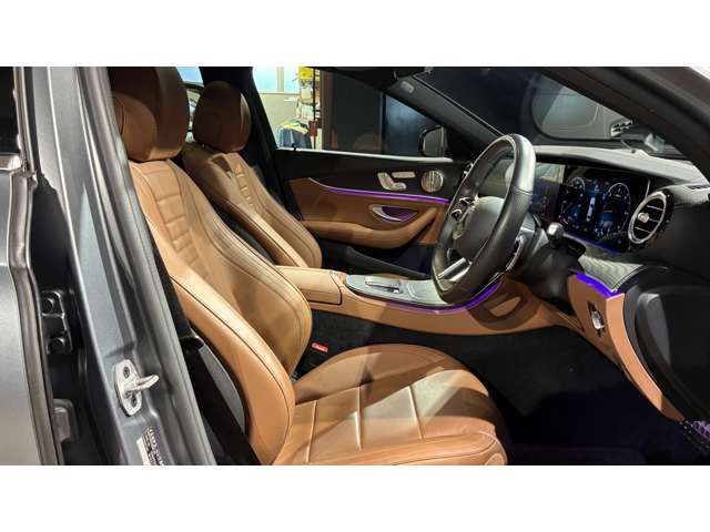 MERCEDES BENZ E-Class sedan