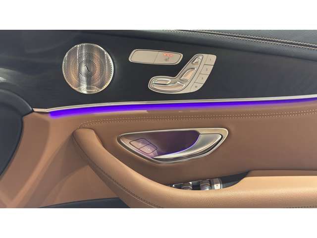 MERCEDES BENZ E-Class sedan