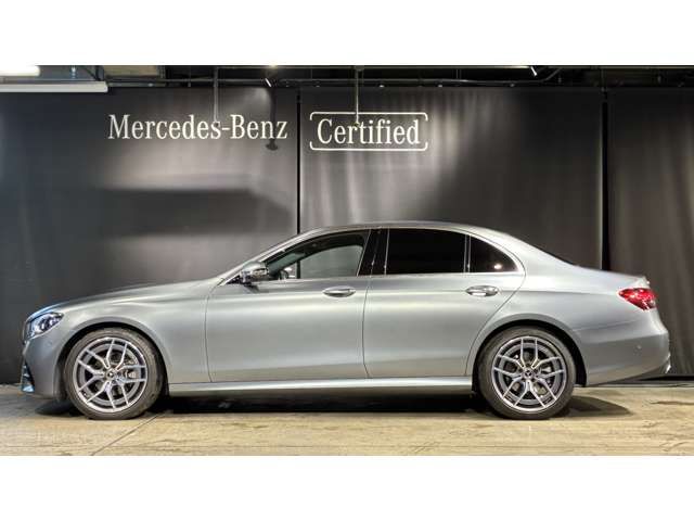 MERCEDES BENZ E-Class sedan