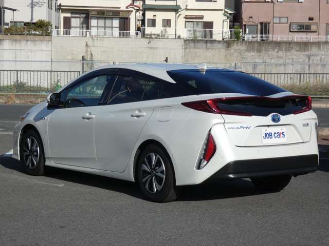 PRIUS PHV