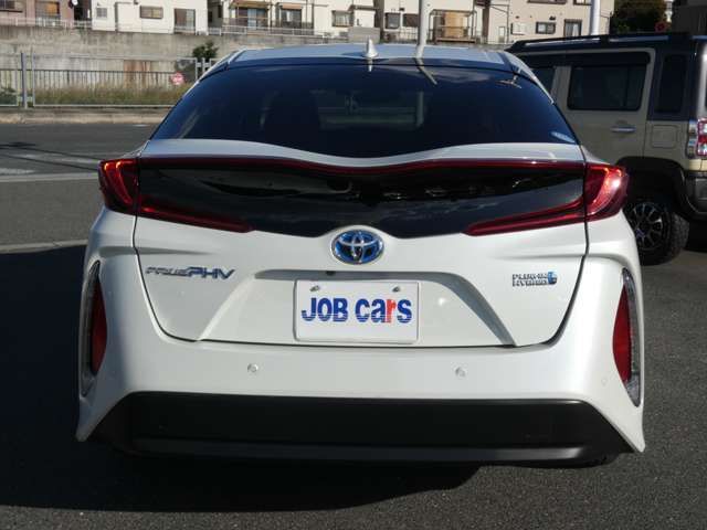 PRIUS PHV