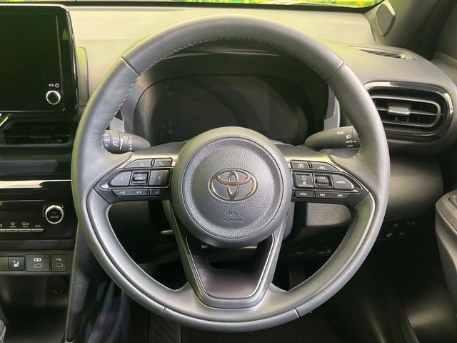 YARIS CROSS HYBRID