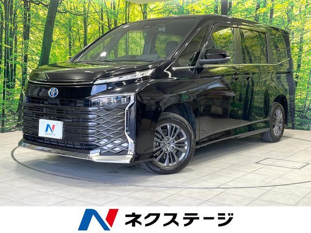 VOXY HYBRID 4WD