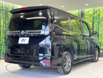 VOXY HYBRID 4WD