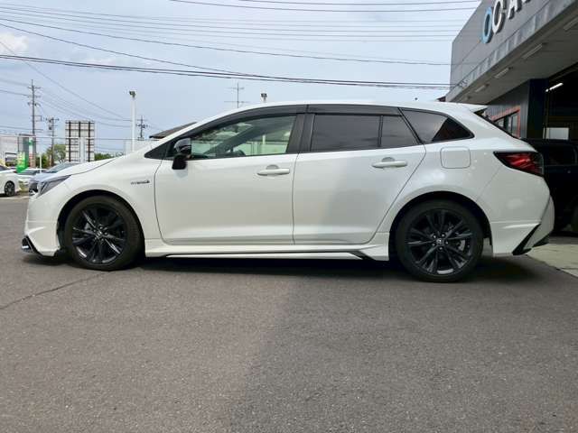 COROLLA TOURING HYBRID