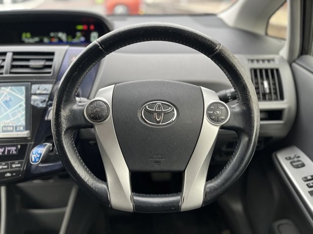 PRIUS Alpha