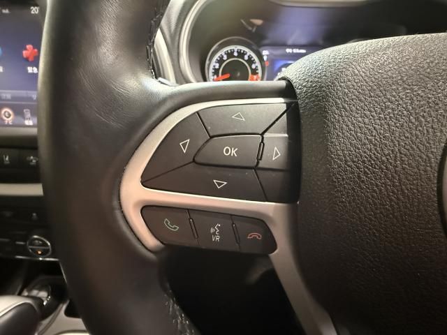 JEEP CHEROKEE
