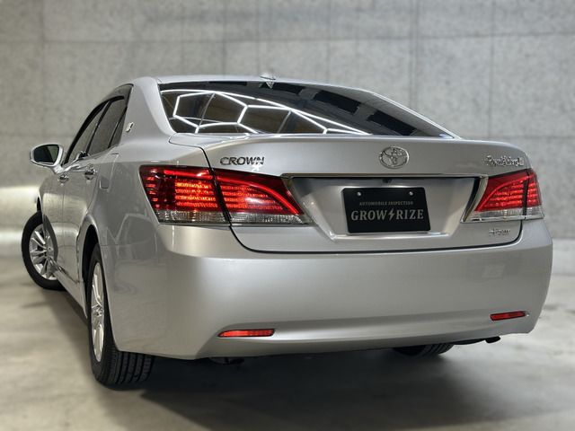 CROWN sedan 4WD