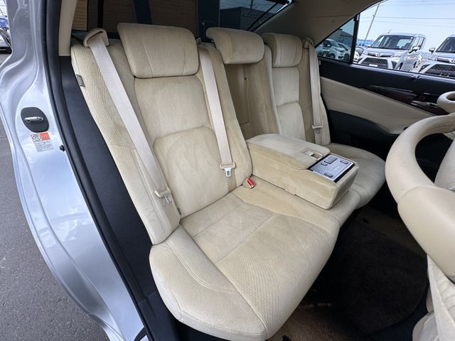 CROWN sedan 4WD