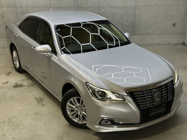 CROWN sedan 4WD