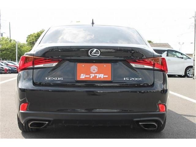 LEXUS IS200t