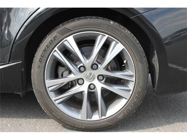 LEXUS IS200t