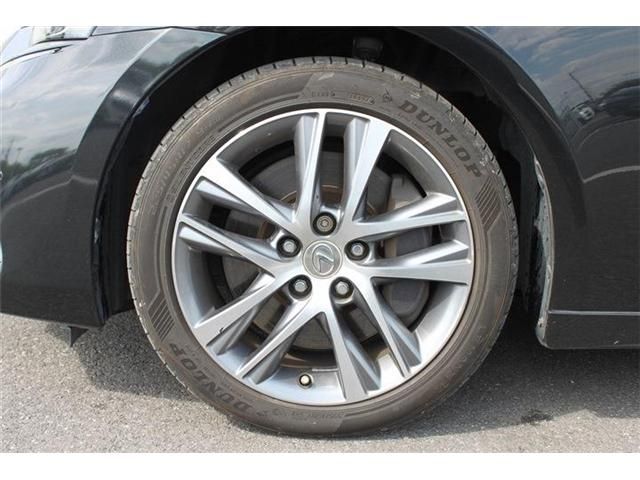 LEXUS IS200t