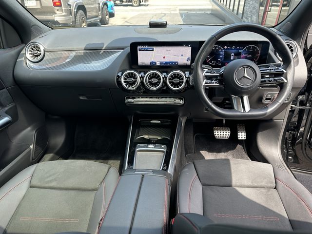 MERCEDES BENZ GLA class