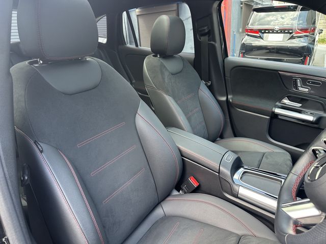 MERCEDES BENZ GLA class