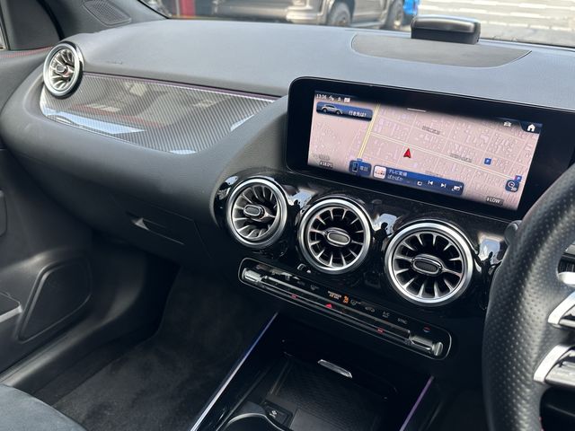 MERCEDES BENZ GLA class
