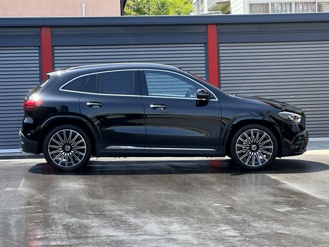 MERCEDES BENZ GLA class