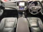 CROWN sedan hybrid